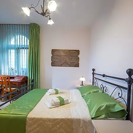 Bed & Breakfast Casa Cavour 4*