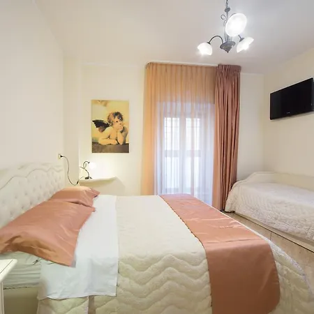Casa Cavour Bed and Breakfast 4*