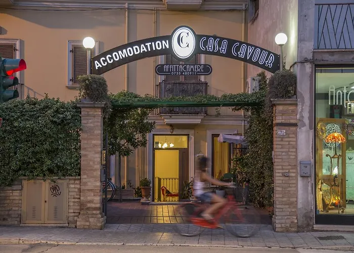 Casa Cavour Σαν Μπενεντέτο ντελ Τρόντο